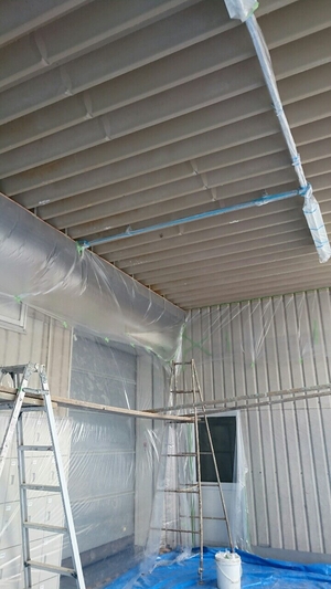 「府中市　工場　折半屋根　結露防止塗装」の画像