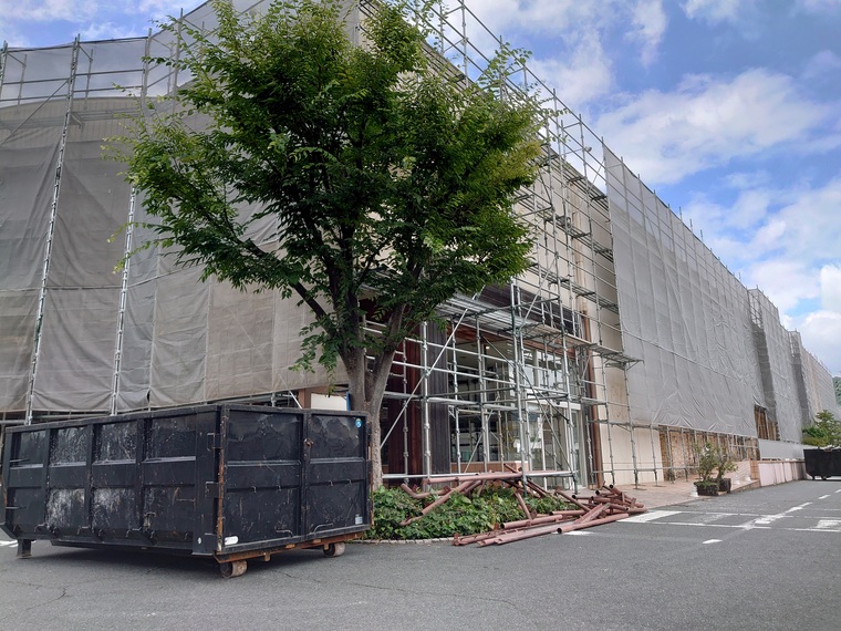 「岡山市　商業施設　外壁塗り替え工事」の画像